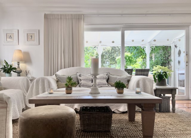 MONIQUE'S PLACE PLETT